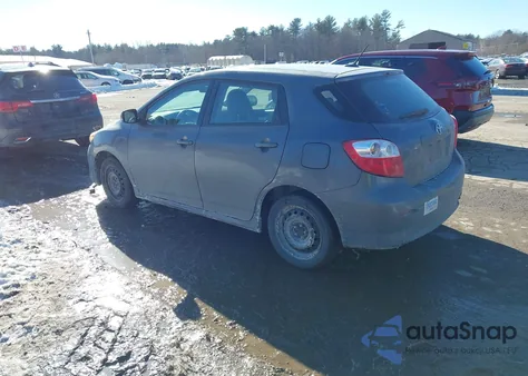 2012 Toyota Matrix L z USA, uszkodzony, nr VIN 2T1KU4EE1CC800633